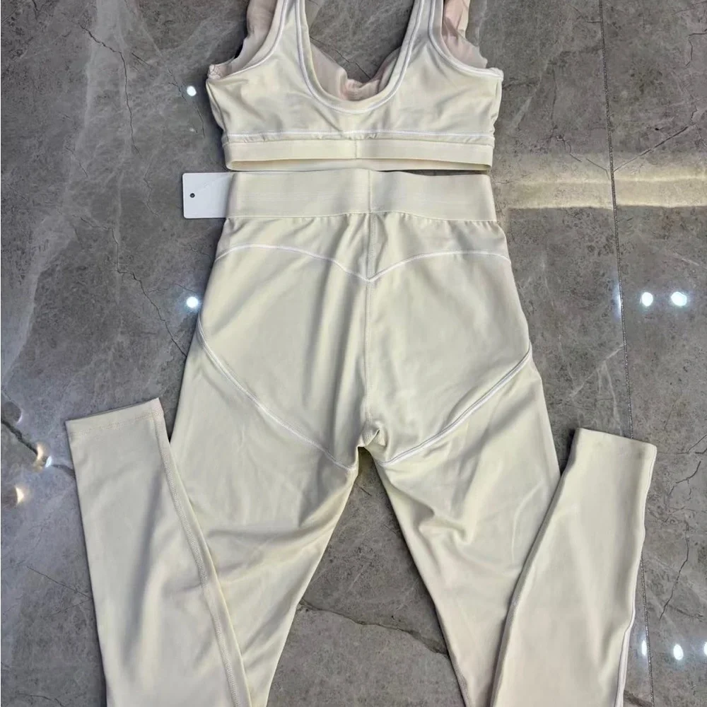 ALO Yoga Cream High-Rise Leggings with Seamless Sports Bra Set